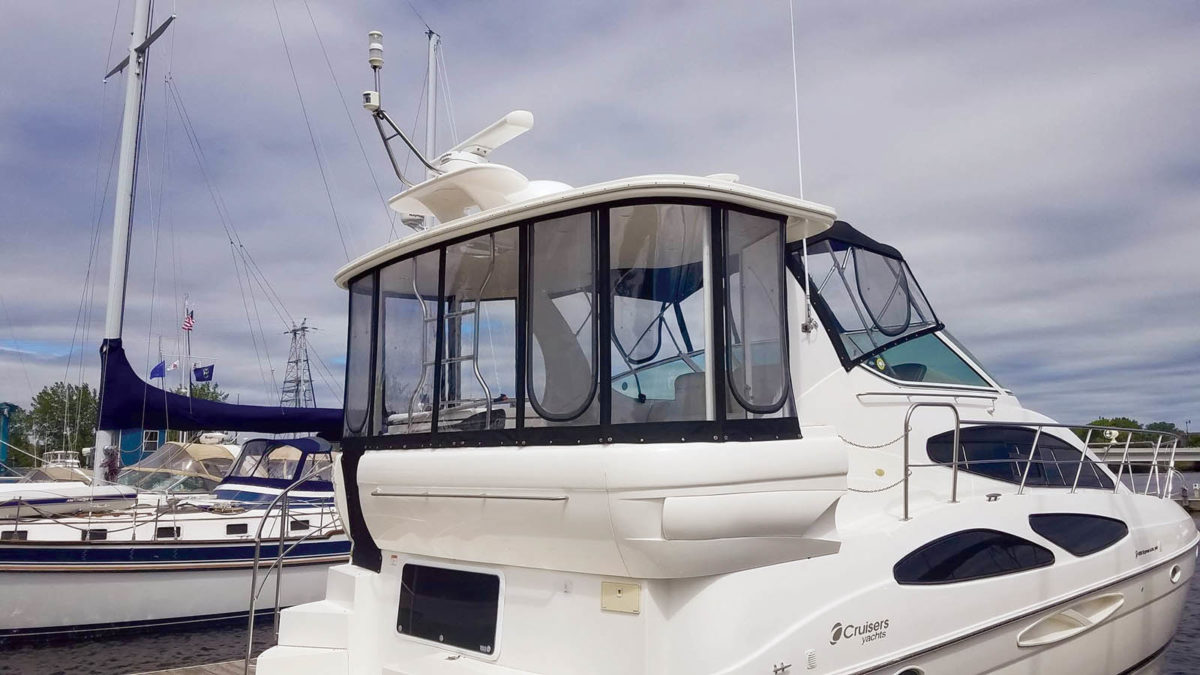 PVC Tracks: bending and installation - Marine Fabricator